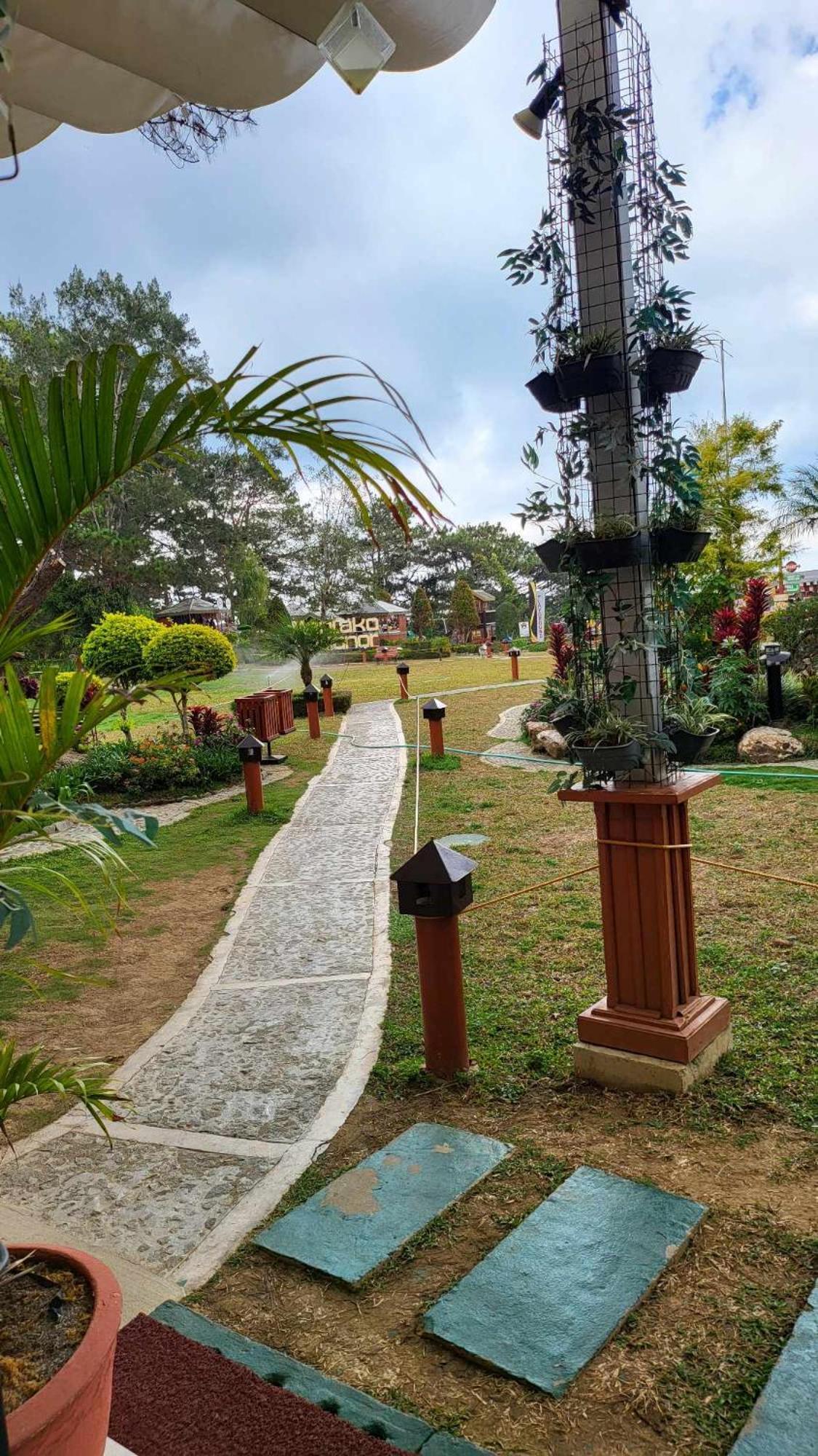 Charming Garden View,Privately Owned Deluxe Room At The Manor By Mist And Pine Baguio City Luaran gambar